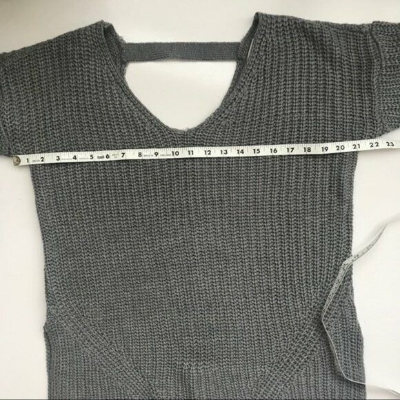 Pink Rose Women's Sz. L Gray V Neck Cable Knit Sweater - Picture 5 of 7
